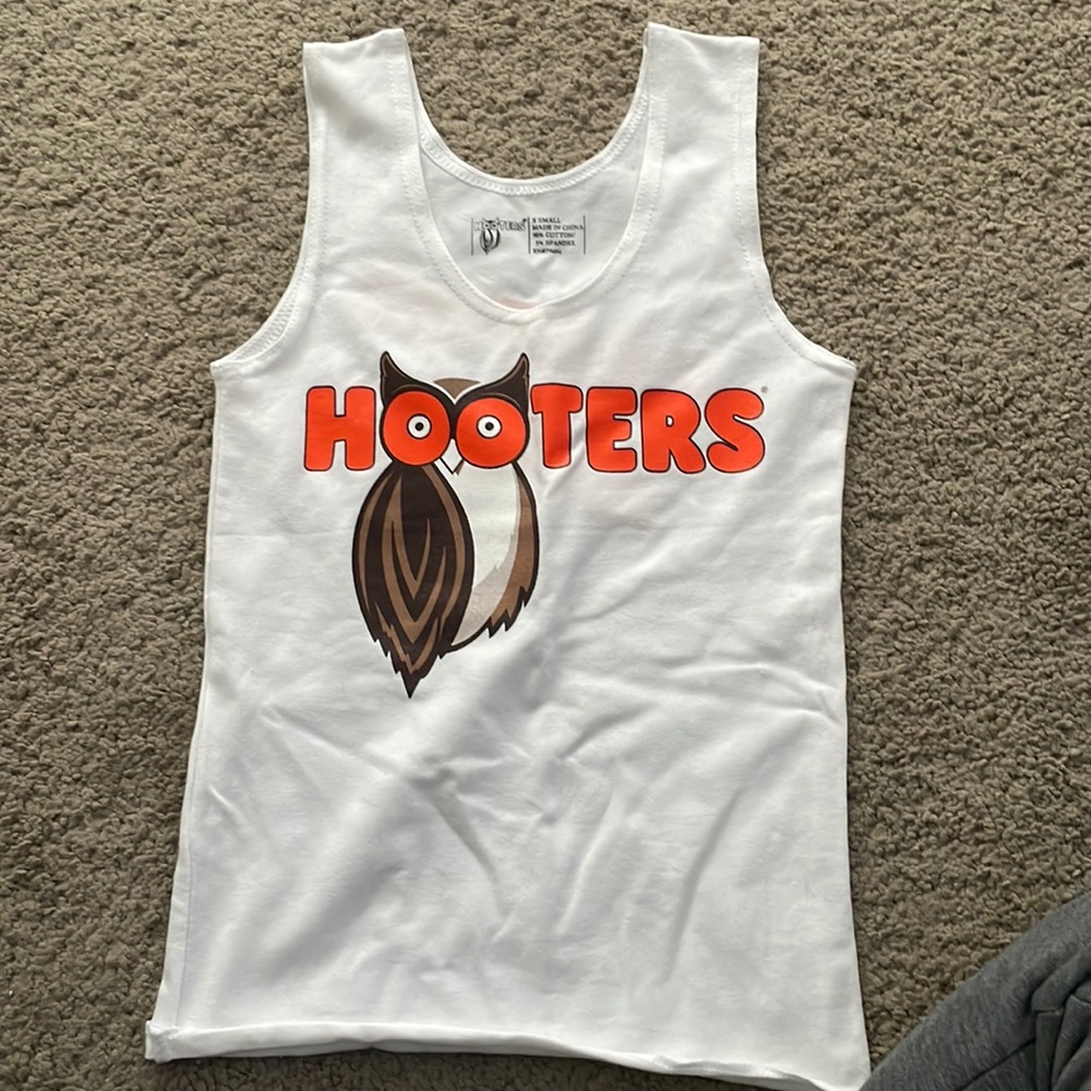 Hooters Tank - XS